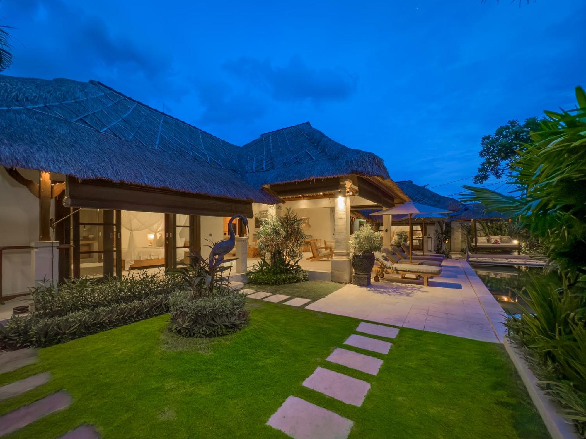 Villa Bugis Seminyak Habitación foto